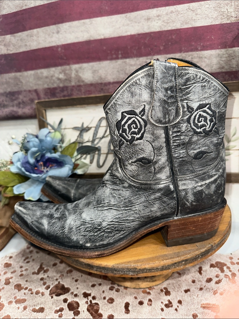 Lucchese Black Distressed Leather Floral Embroidered Ankle Booties - Picture 4 of 11